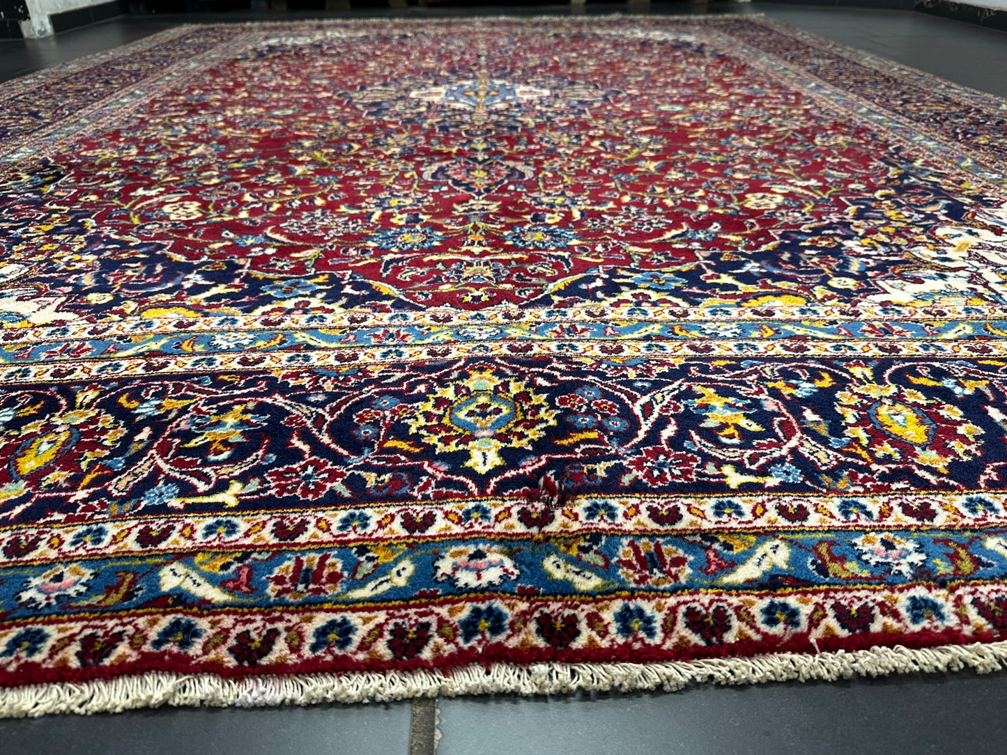 Handgeknüpfter Perser Teppich Keschan Kork Fein 395x290 cm