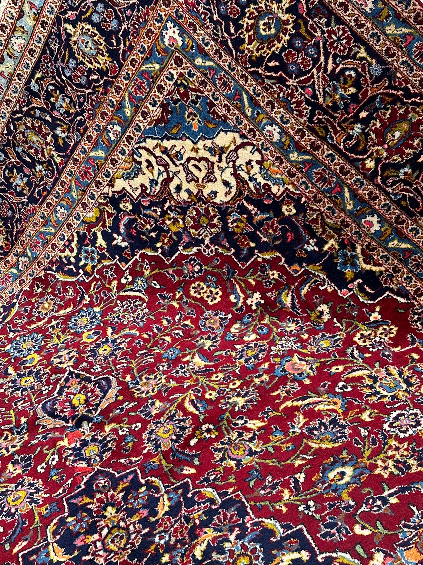 Handgeknüpfter Perser Teppich Keschan Kork Fein 395x290 cm