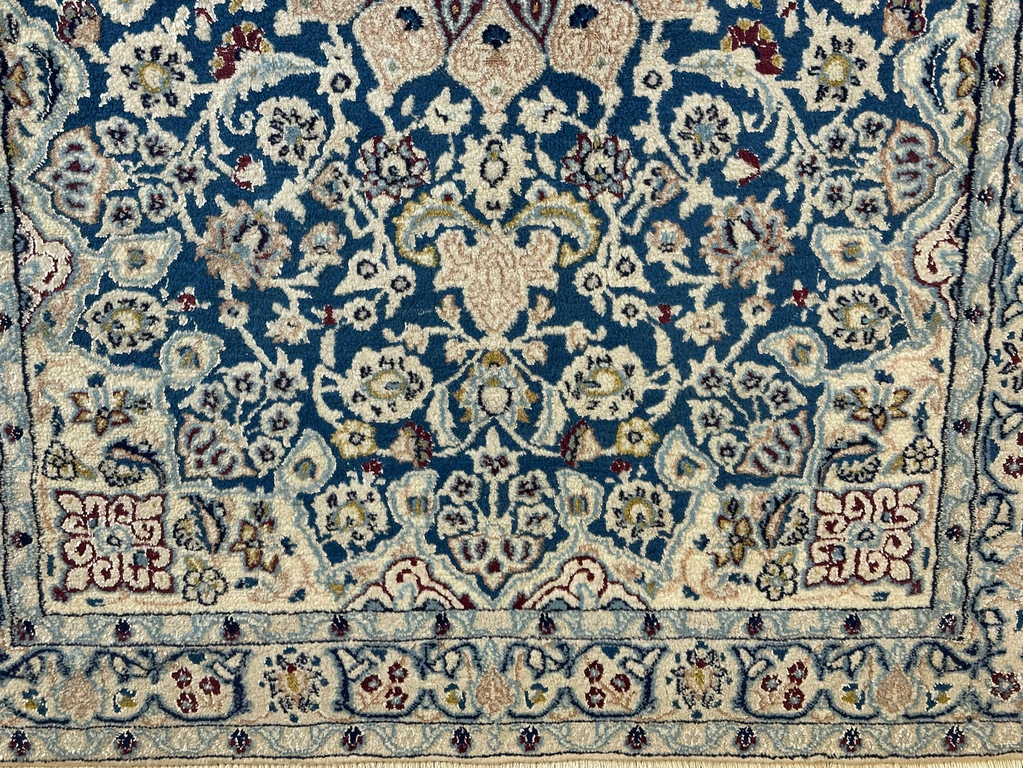 Orientteppich handgeknüpft Nain mit Seide 190x120 cm