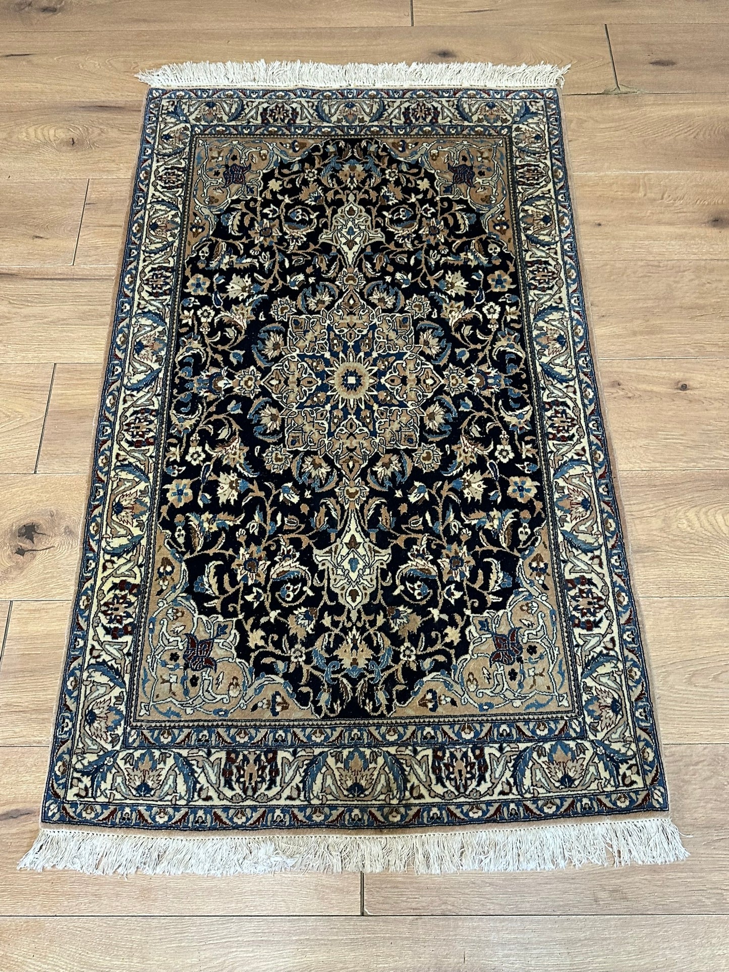 Handgeknüpfter Perser Teppich Nain 130x78 cm – Korkwolle mit Seide