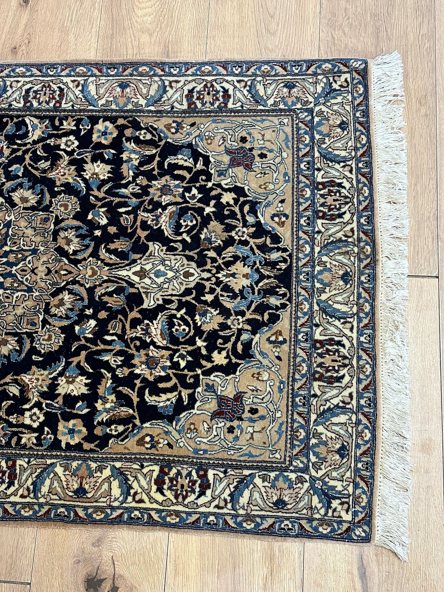 Handgeknüpfter Perser Teppich Nain 130x78 cm – Korkwolle mit Seide