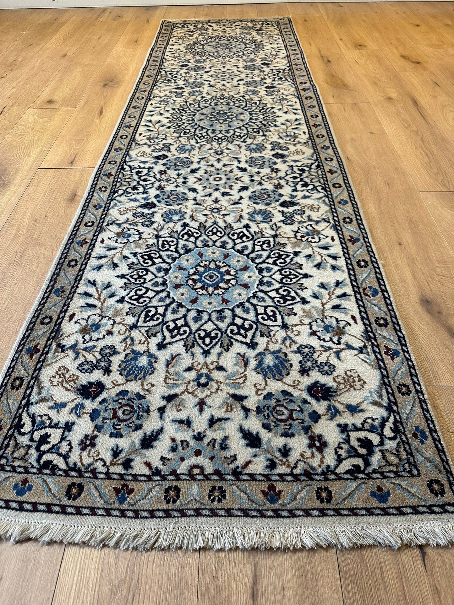 Handgeknüpfter Perser Läufer Nain 280x80 cm – Wolle mit Seide