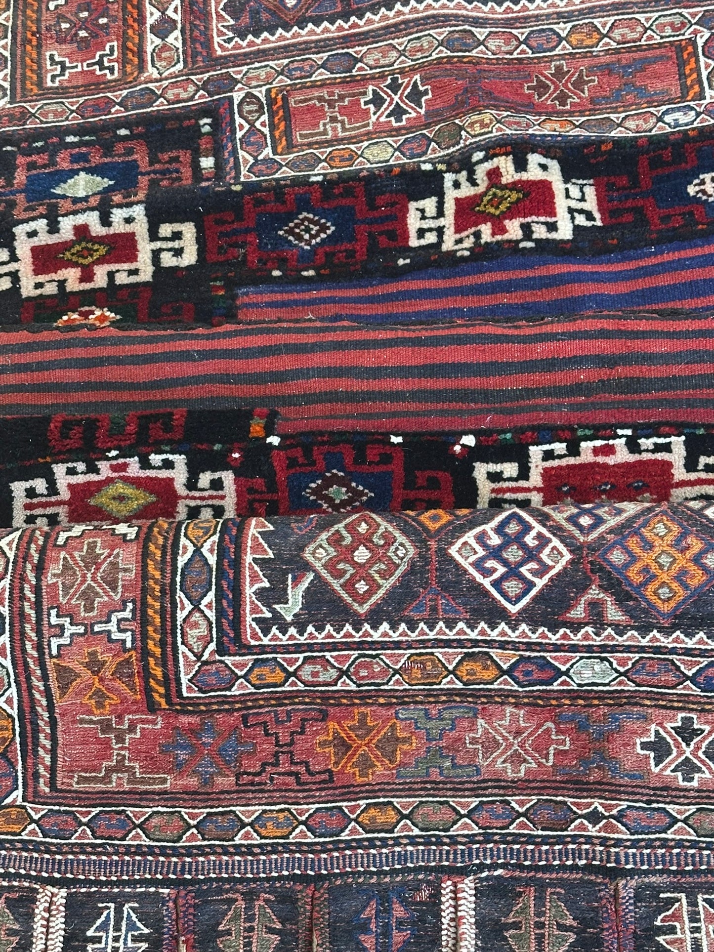Antik Orientteppich handgewebt Bachtiar  260x100 cm