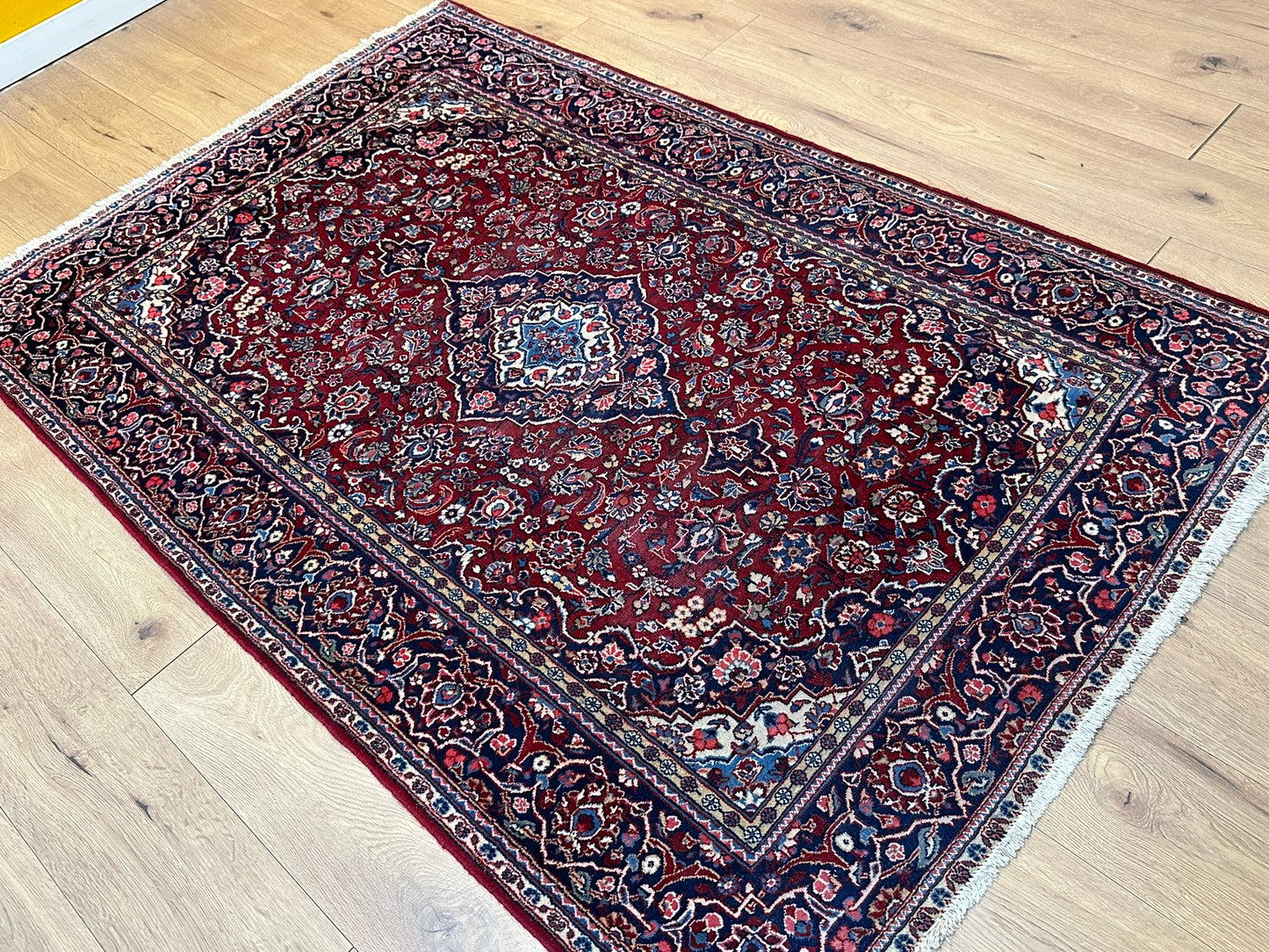 Handgeknüpfter Perser Teppich Keschan 197x133 cm – Medaillon