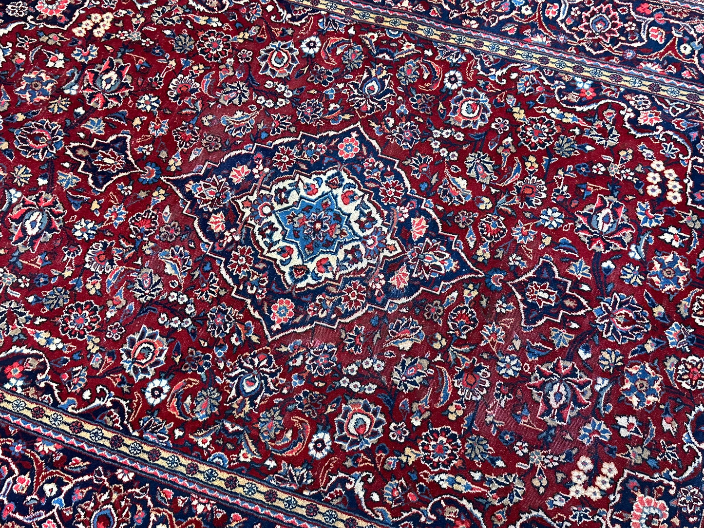 Handgeknüpfter Perser Teppich Keschan 197x133 cm – Medaillon