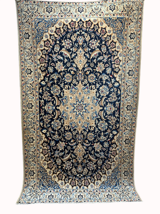 Handgeknüpfter Perser Teppich Nain 210x120 cm – Medaillon Seide