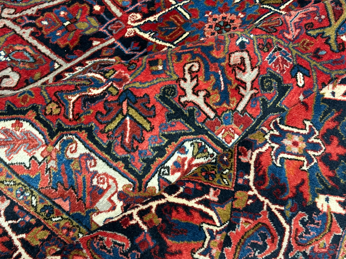 Antik Orientteppich handgeknüpft Heriz Naturfarben  325x256 cm
