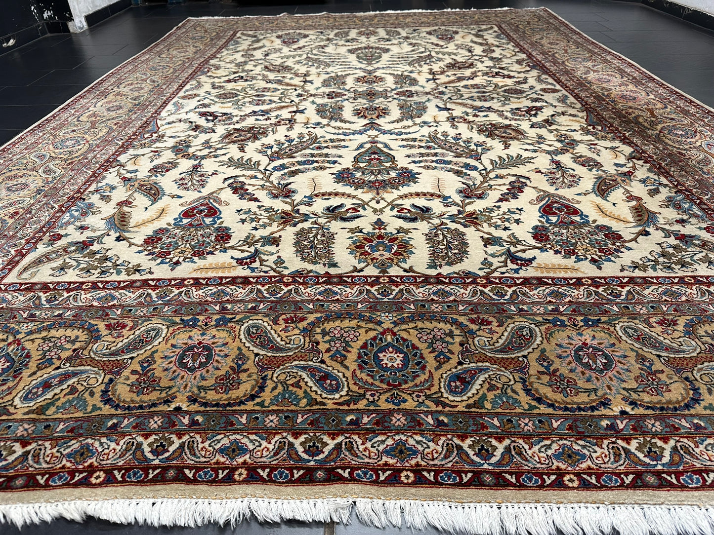 Antik Orientteppich handgeknüpft Keschan Korkwolle Signiert 397x290 cm