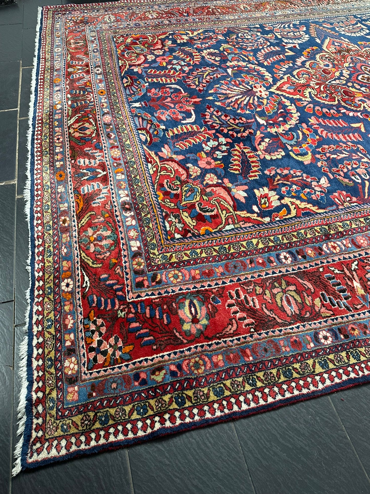 Antik Orientteppich handgeknüpft Lilian antik Naturfarben 420x333 cm