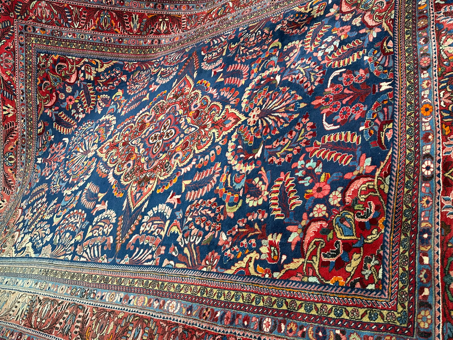 Antik Orientteppich handgeknüpft Lilian antik Naturfarben 420x333 cm