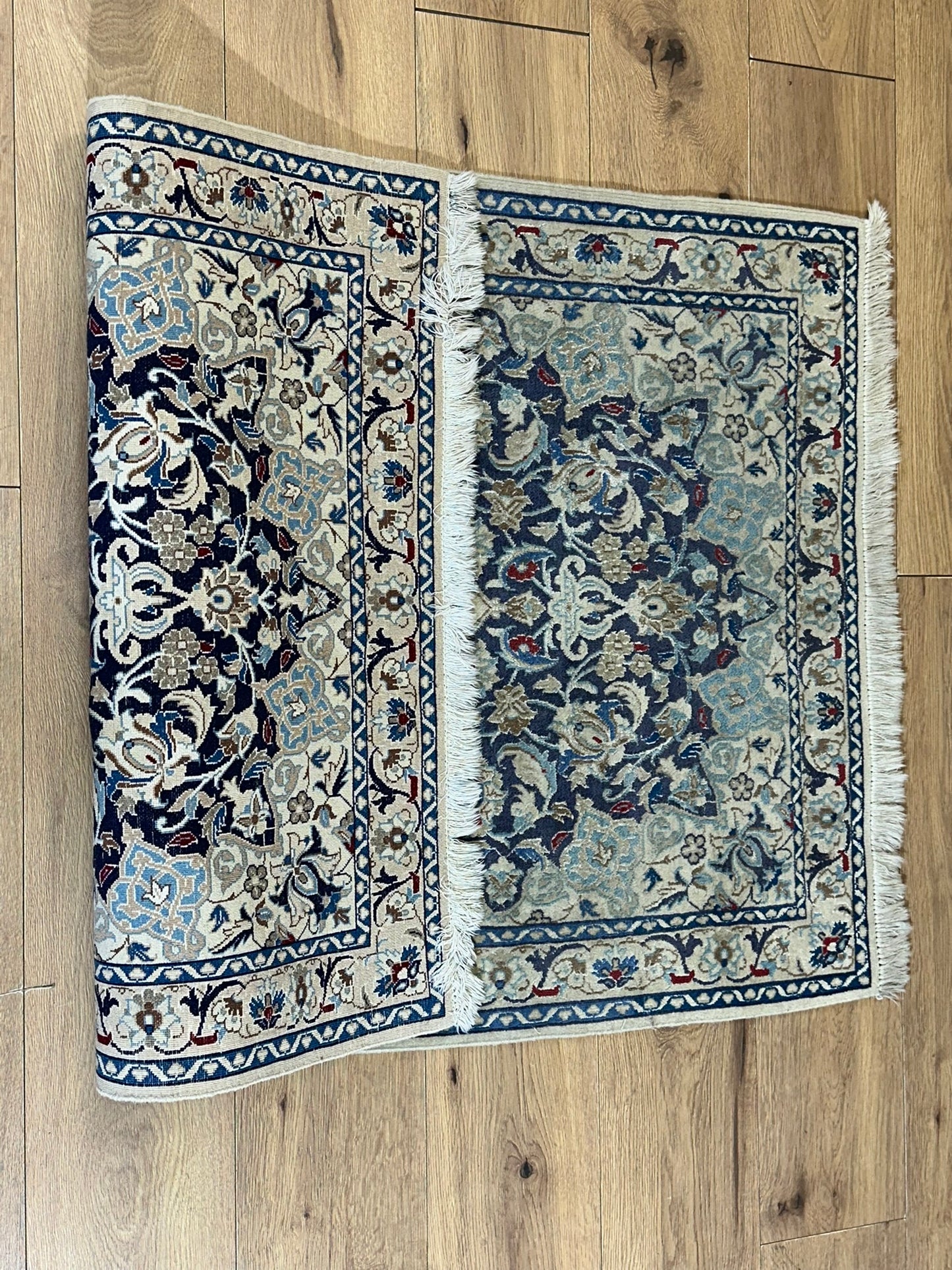 Orientteppich handgeknüpft Nain mit Seide 133x90 cm