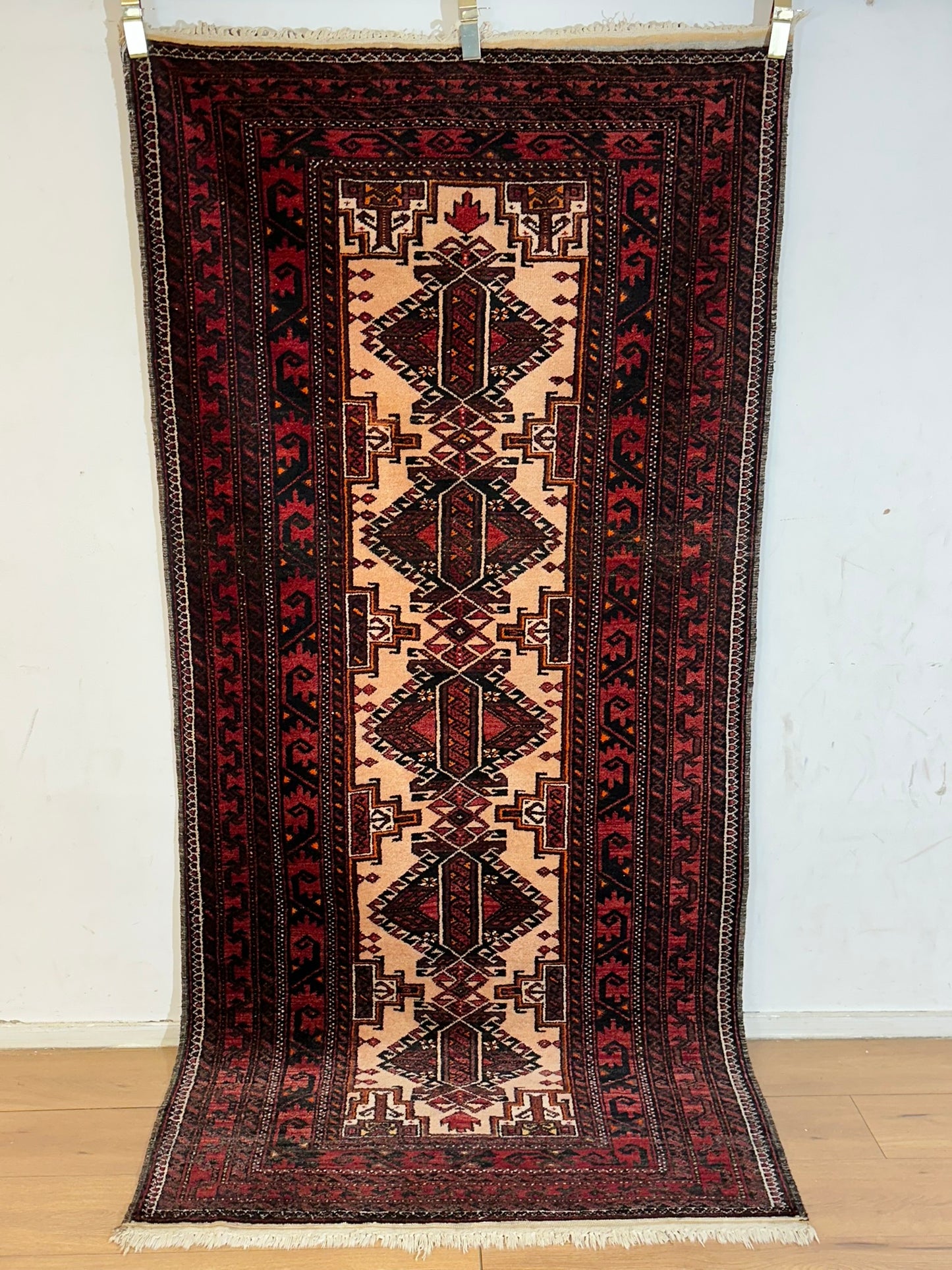 Orientteppich handgeknüpft Belutsch 236x114 cm
