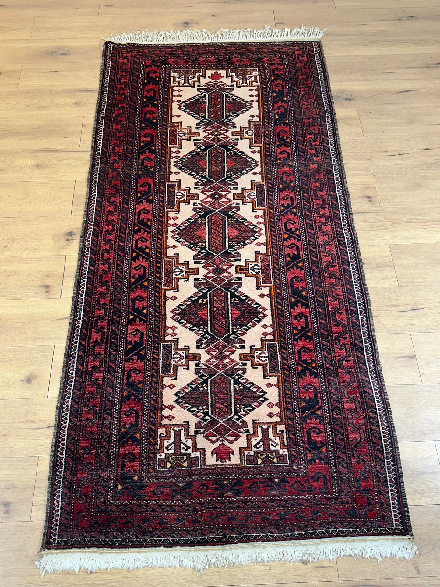 Orientteppich handgeknüpft Belutsch 236x114 cm