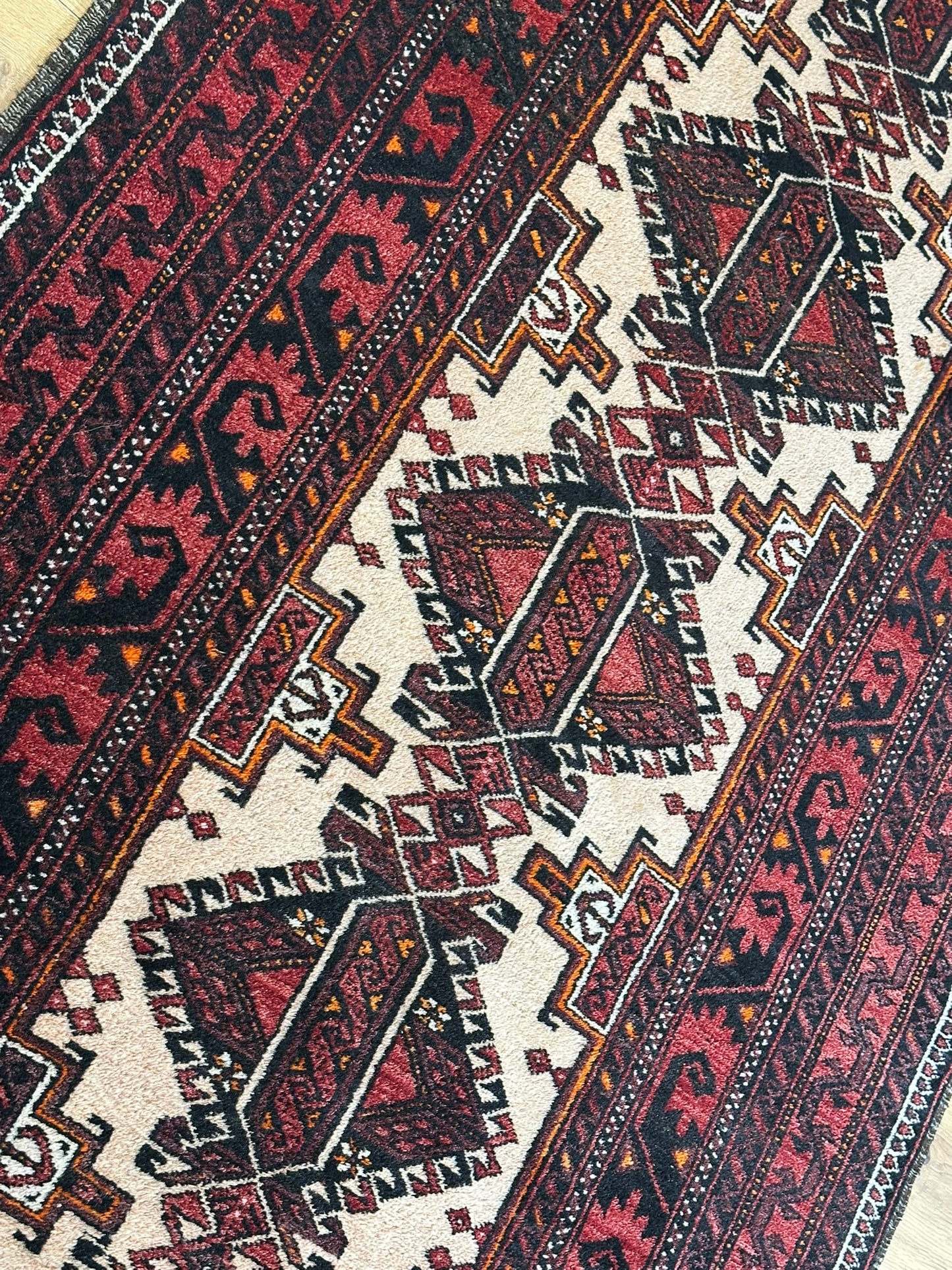 Orientteppich handgeknüpft Belutsch 236x114 cm