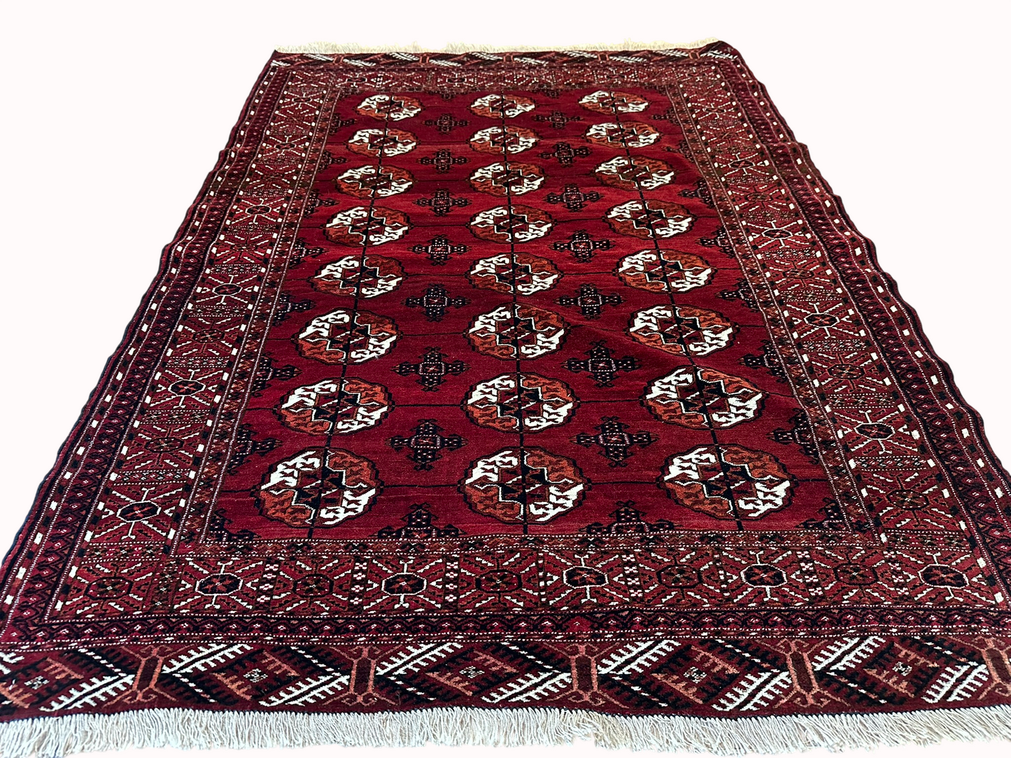 Handgeknüpfter Buchara Teppich 172x130 cm – Jomut Wolle mit Seide