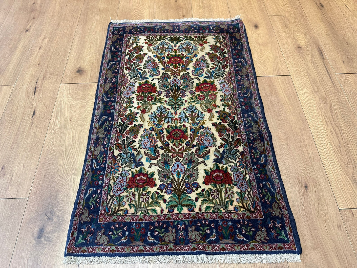 Handgeknüpfter Perser Teppich Isfahan 107x68 cm – Fein mit Seide