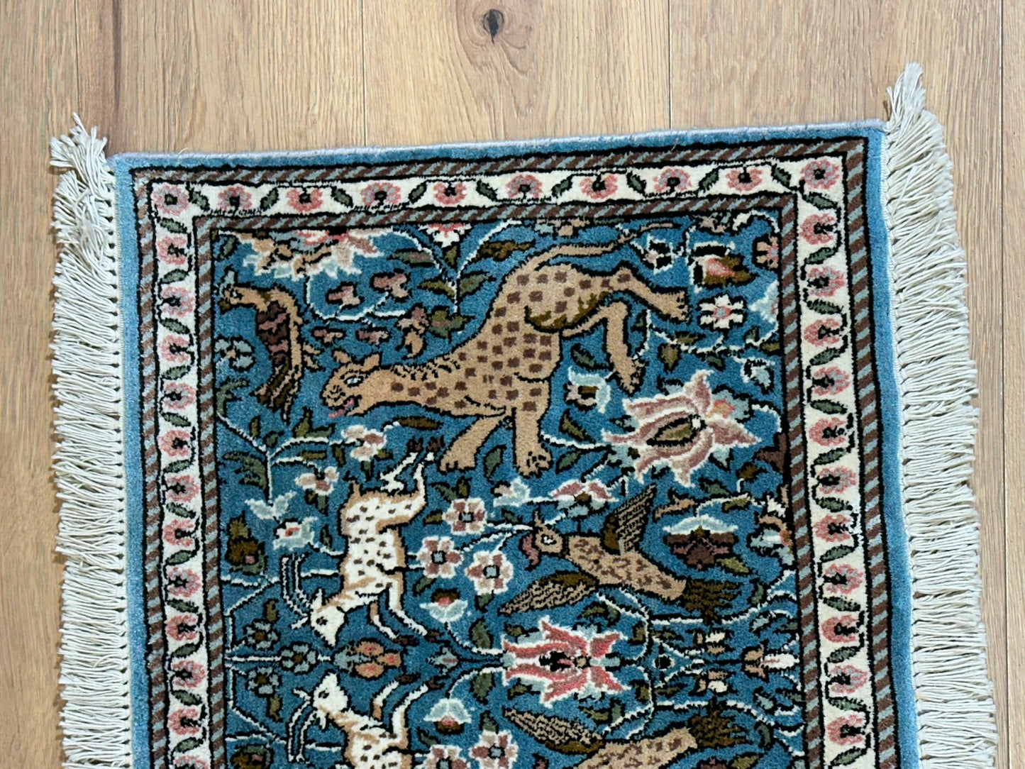 Orientteppich handgeknüpft Ghom / Kaschmir Seide Jagdmotiv 120x50 cm
