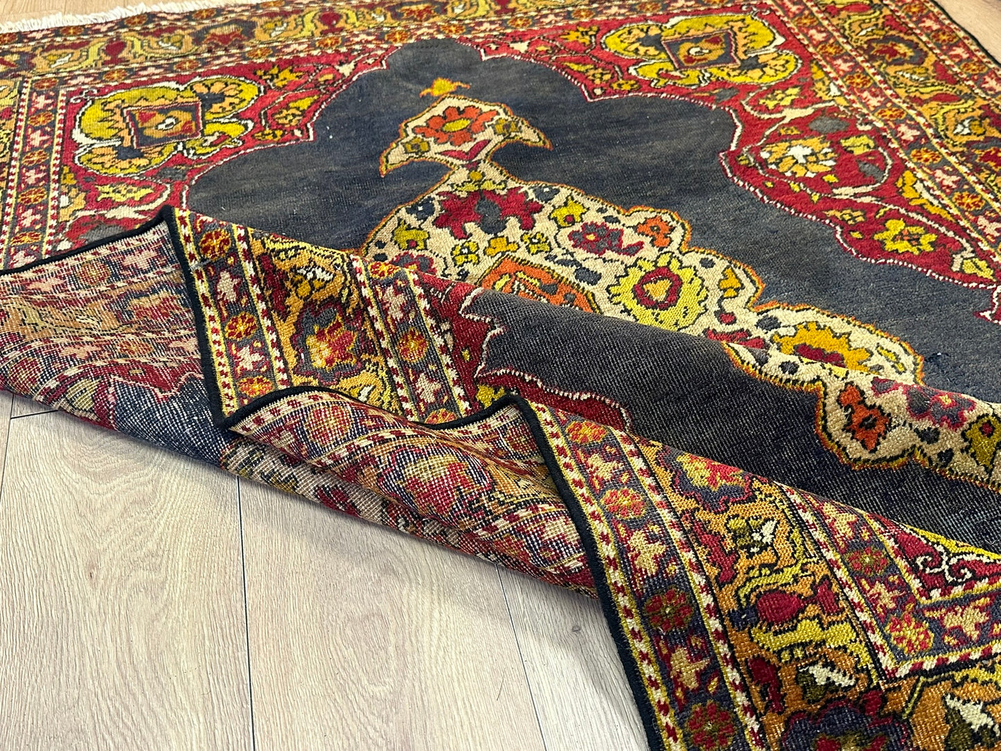 Handgeknüpfter Anatolien Teppich 210x136 cm – Uschak Muster