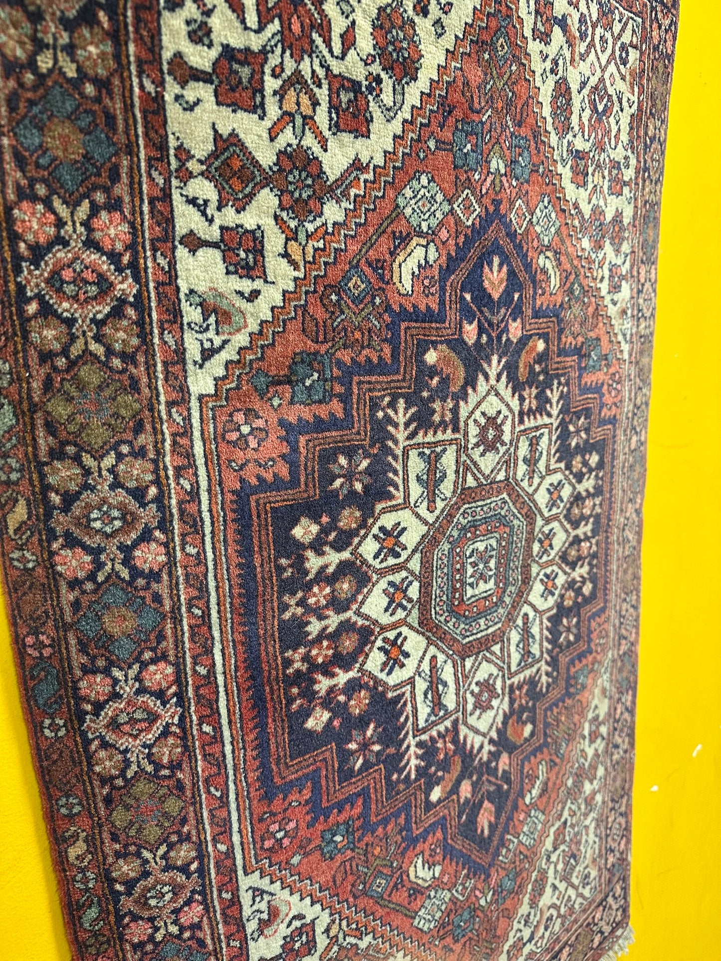 Handgeknüpfter Perser Teppich Bidjar 126x74 cm – Goltog Muster