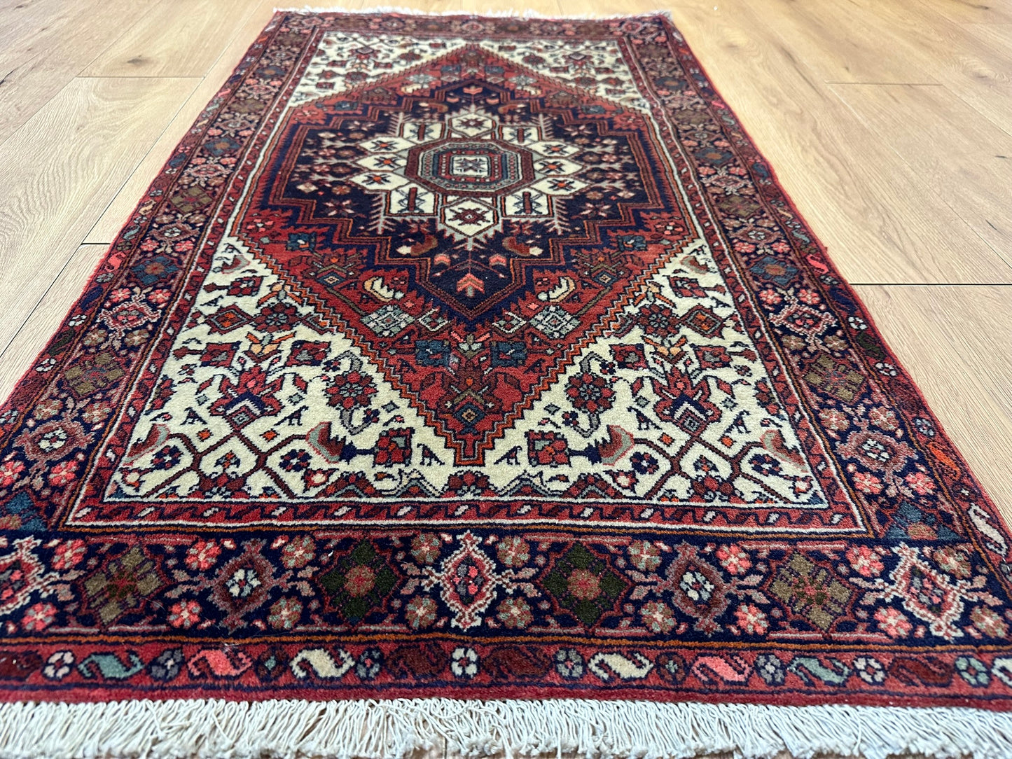 Handgeknüpfter Perser Teppich Bidjar 126x74 cm – Goltog Muster