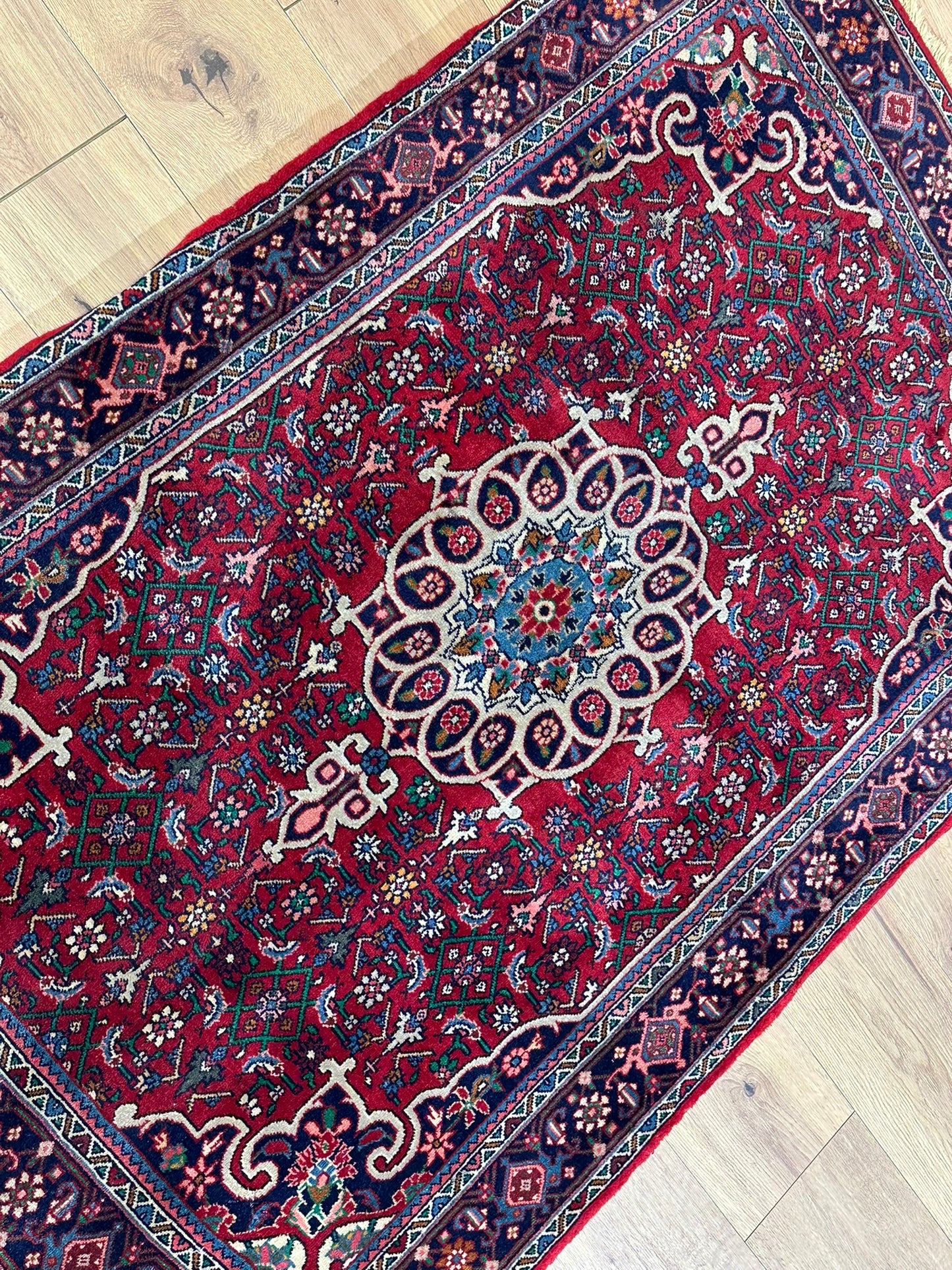 Orientteppich handgeknüpft Bidjar 164x102 cm