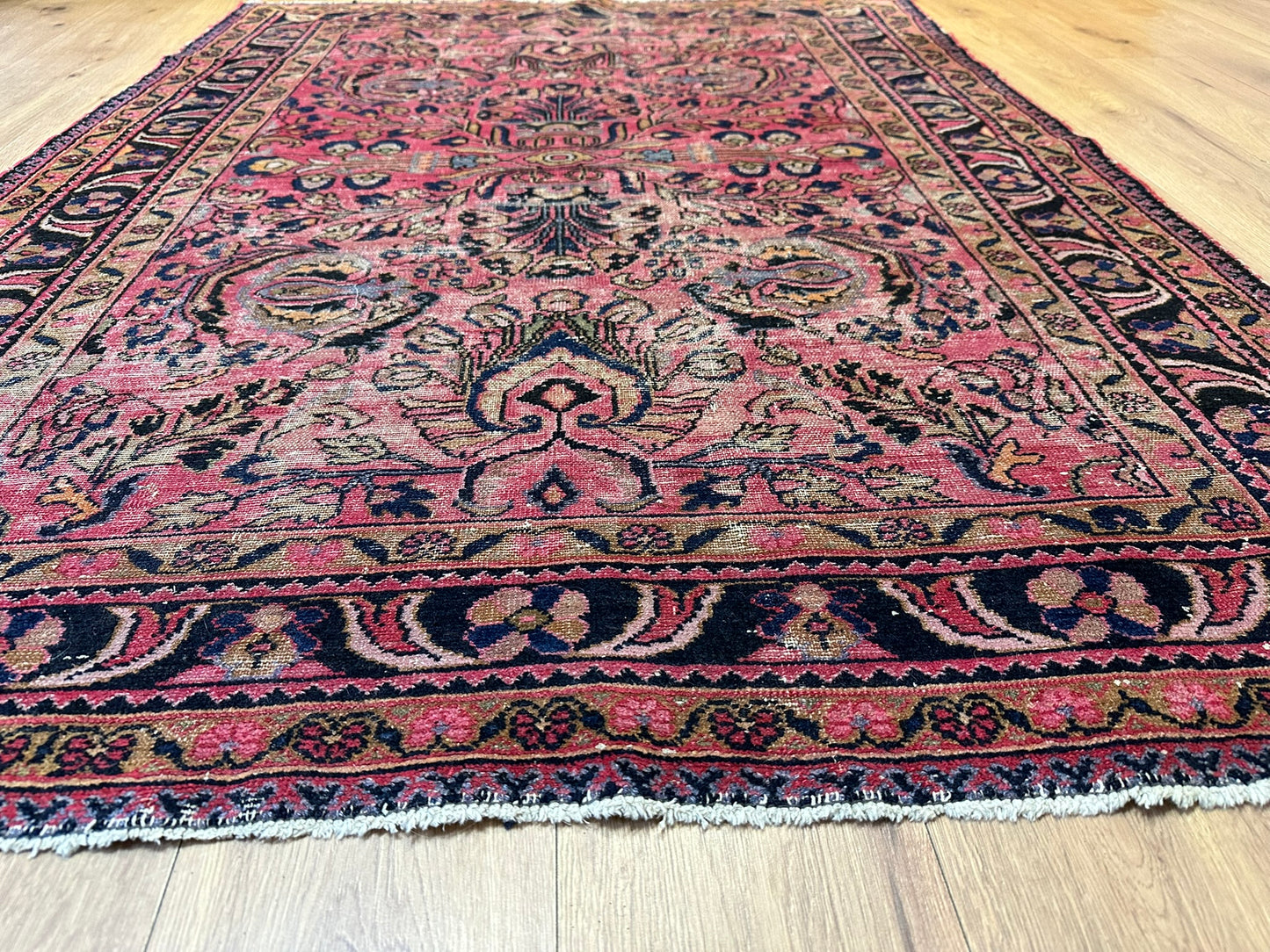 Handgeknüpfter Perser Teppich Lilian 195x148 cm – Antik Jugendstil
