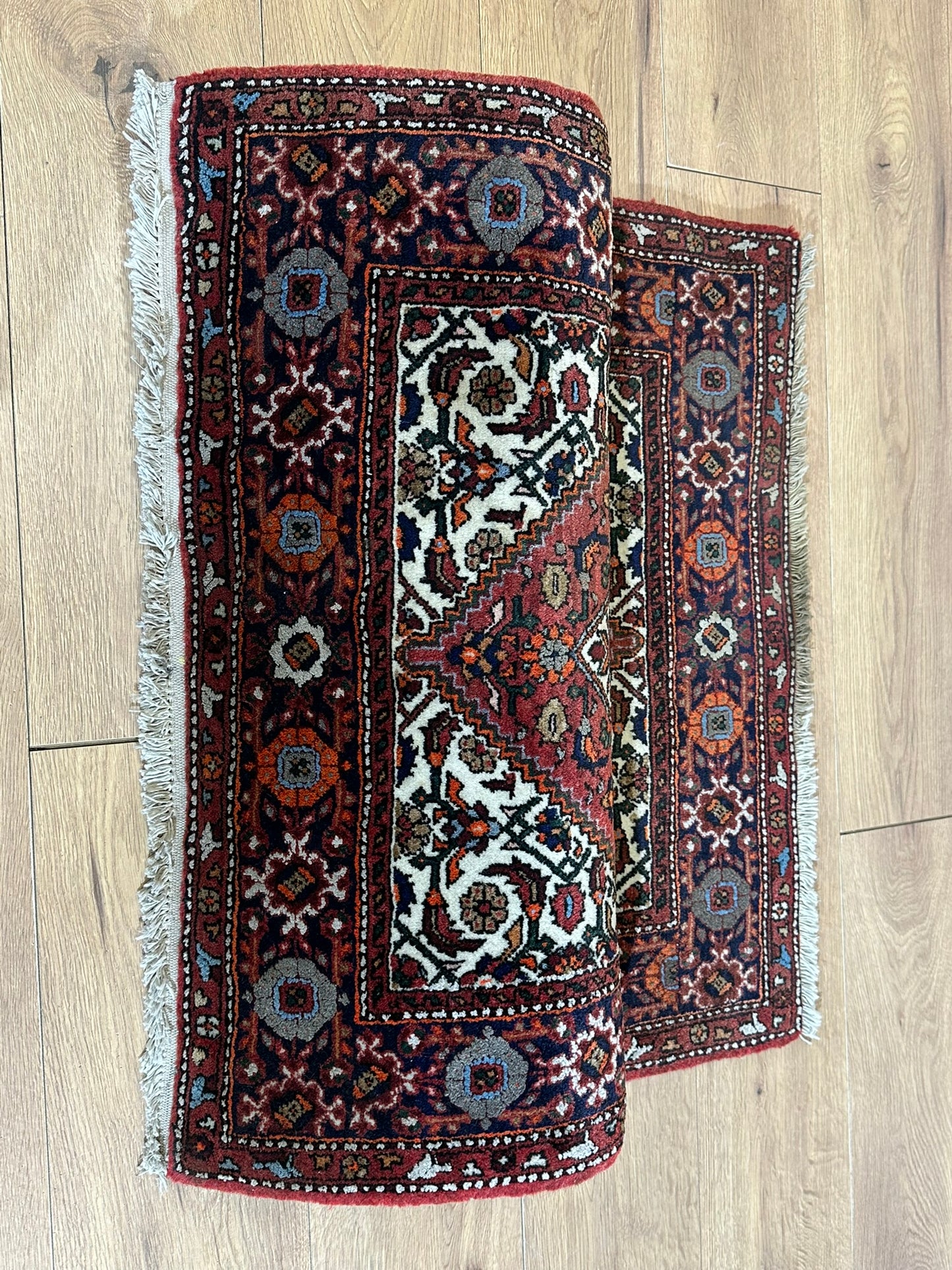 Orientteppich handgeknüpft Bidjar 125x80 cm