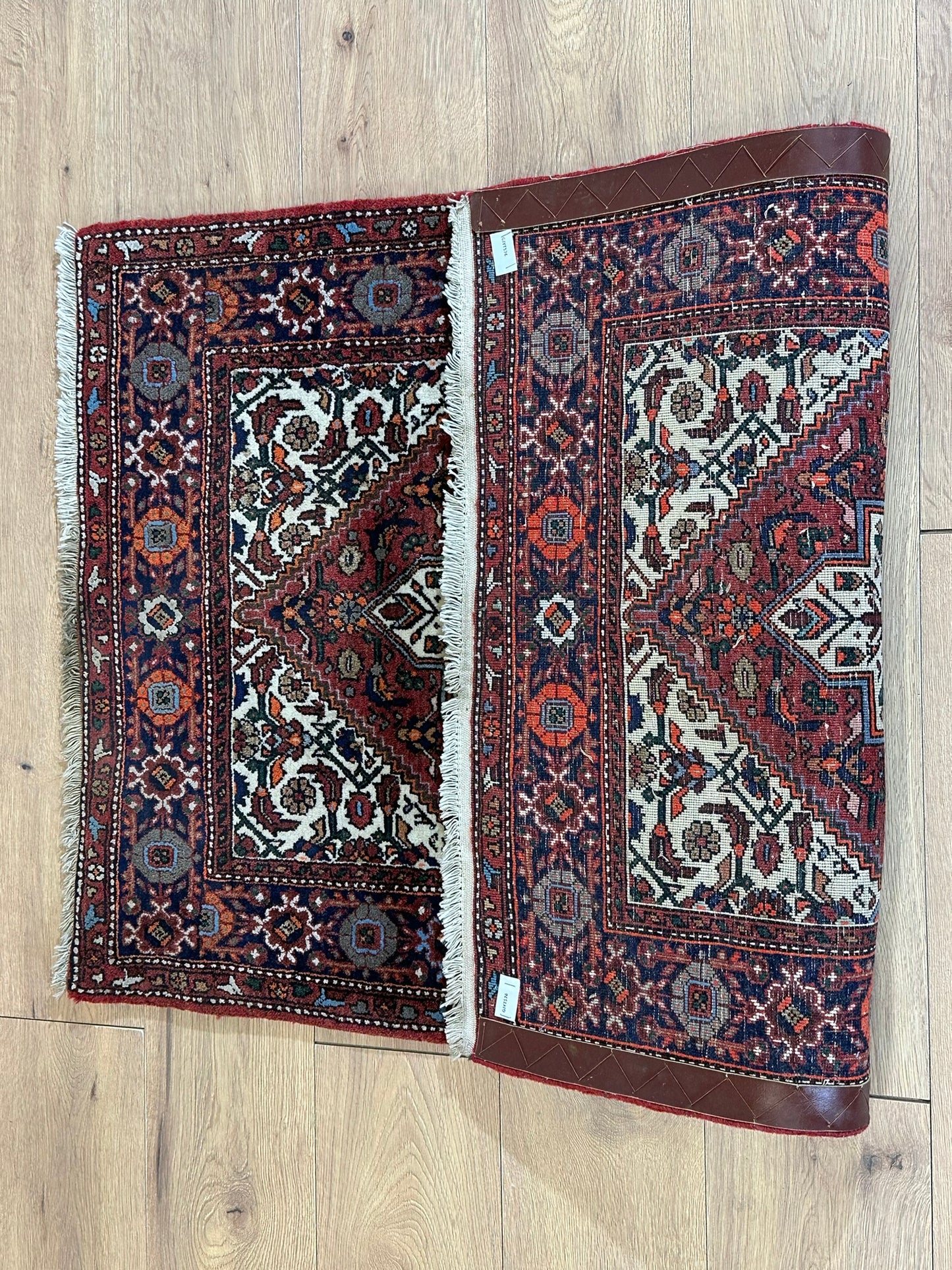 Orientteppich handgeknüpft Bidjar 125x80 cm