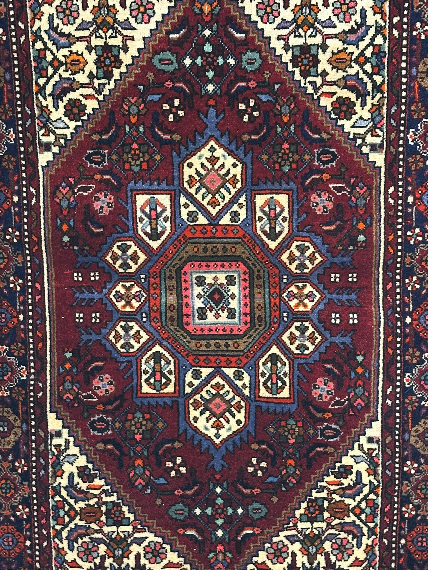 Orientteppich handgeknüpft Bidjar Goldtog 120x75 cm