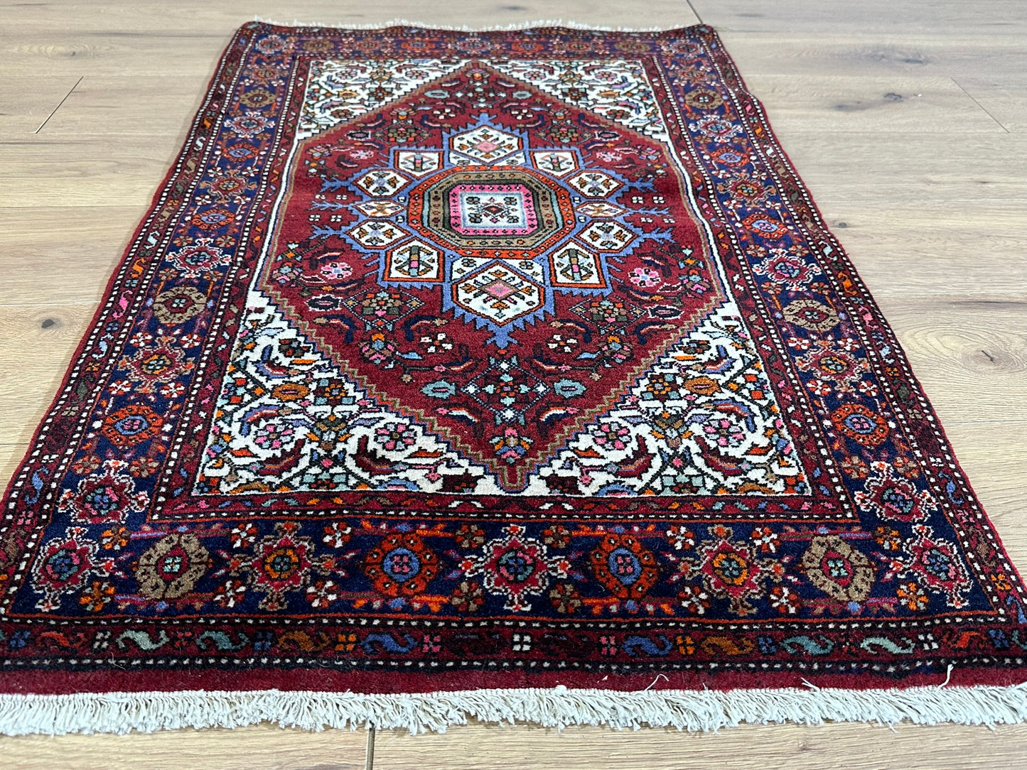 Orientteppich handgeknüpft Bidjar Goldtog 120x75 cm