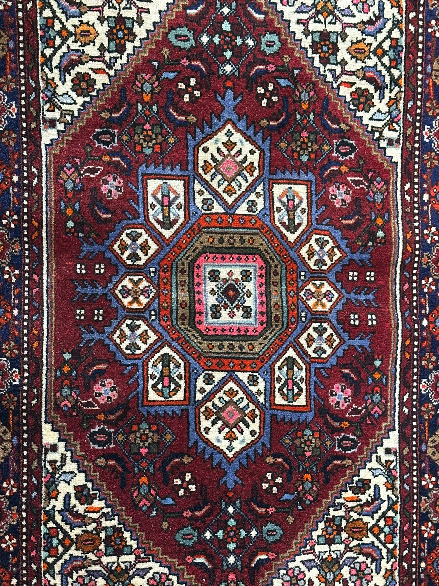 Orientteppich handgeknüpft Bidjar Goldtog 120x75 cm