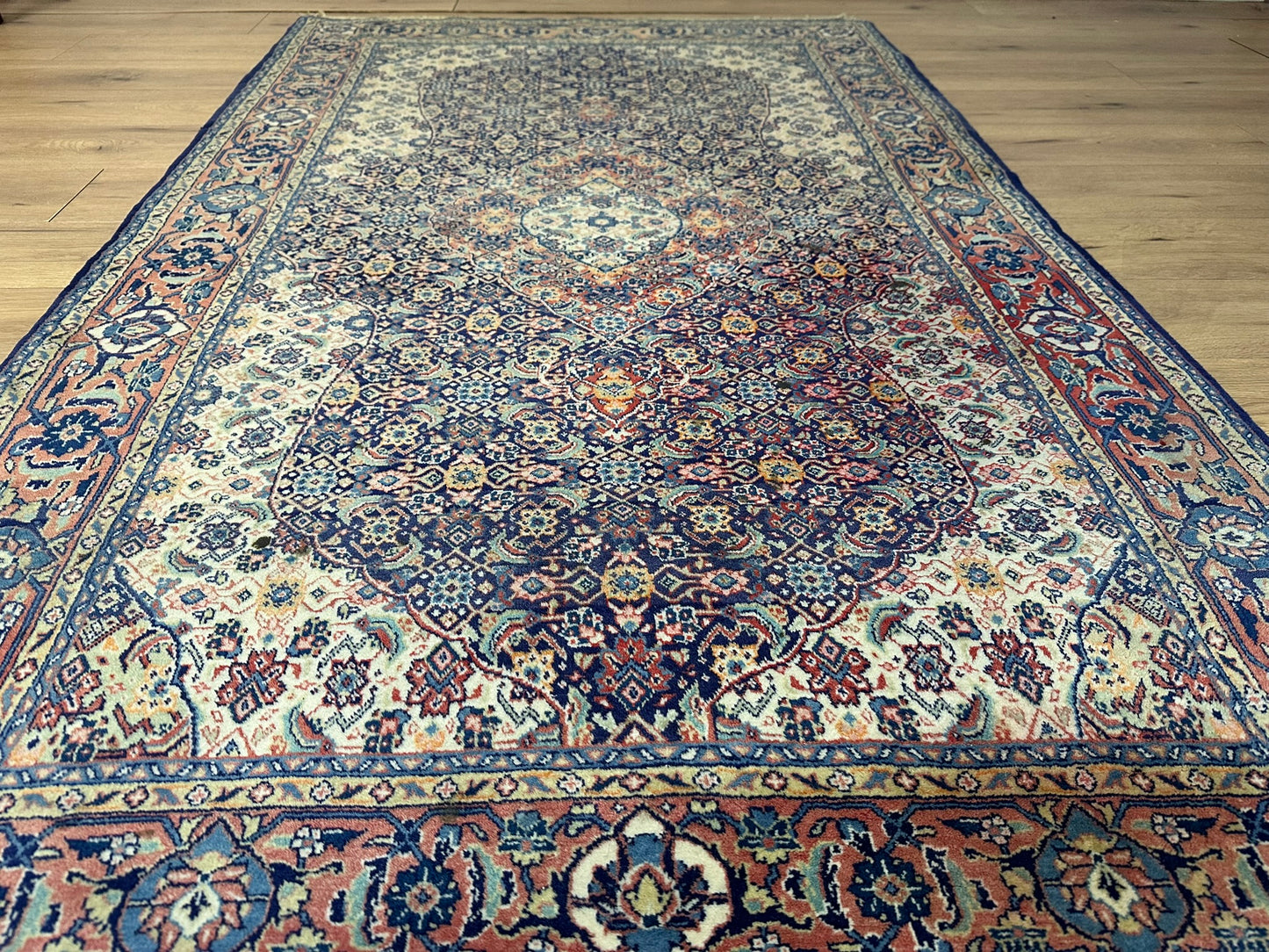 Orientteppich handgeknüpft Täbriz 215x133 cm Mahi Korkwolle