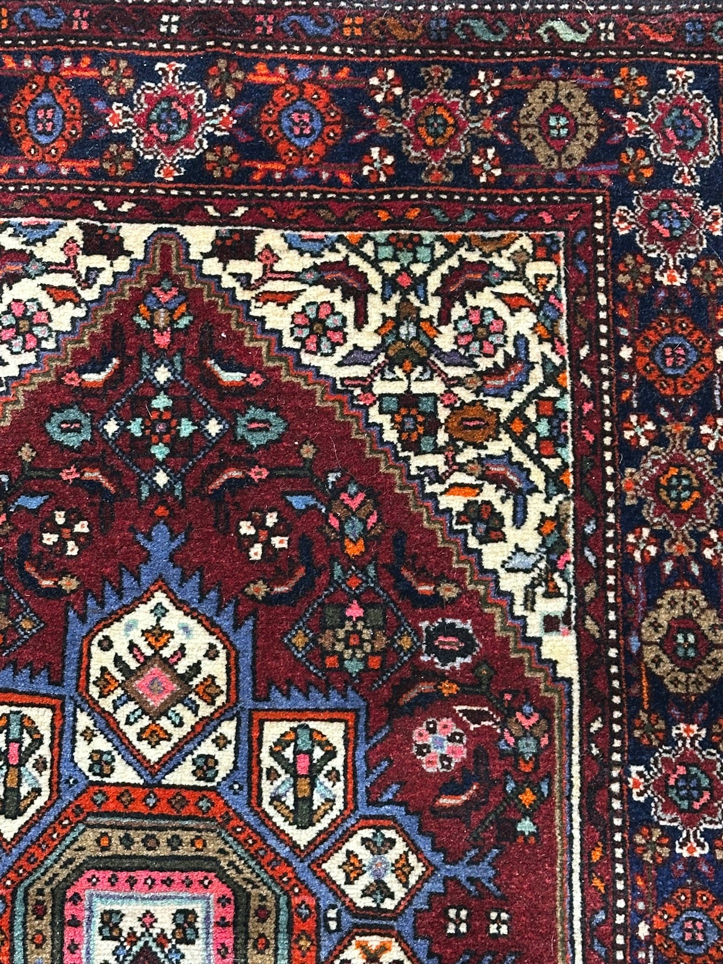Orientteppich handgeknüpft Bidjar Goldtog 120x75 cm