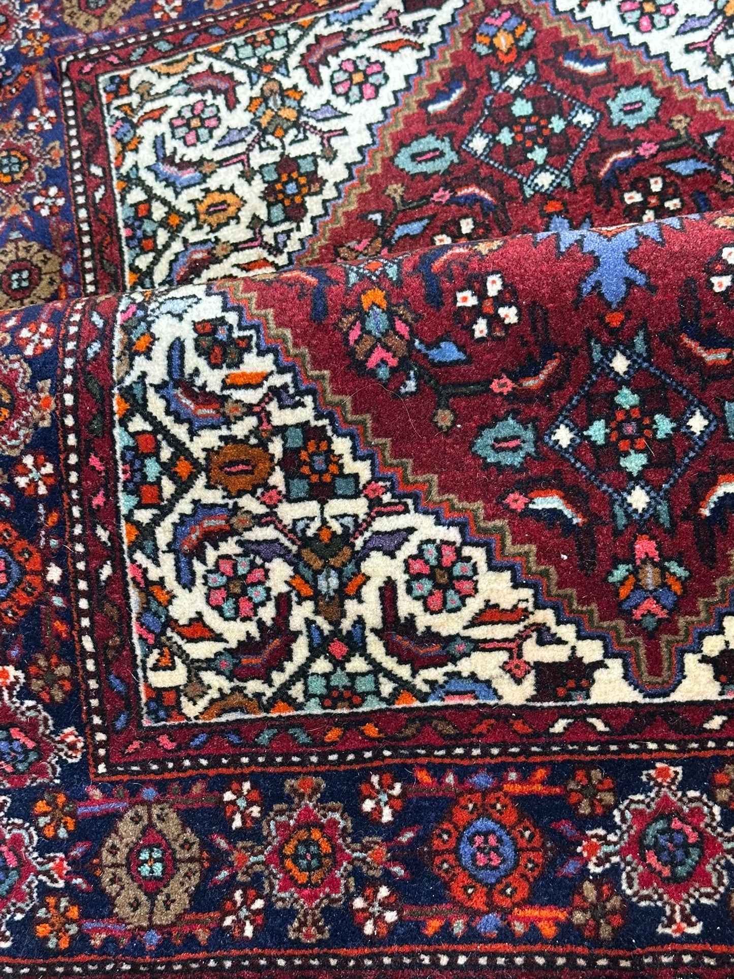Orientteppich handgeknüpft Bidjar Goldtog 120x75 cm