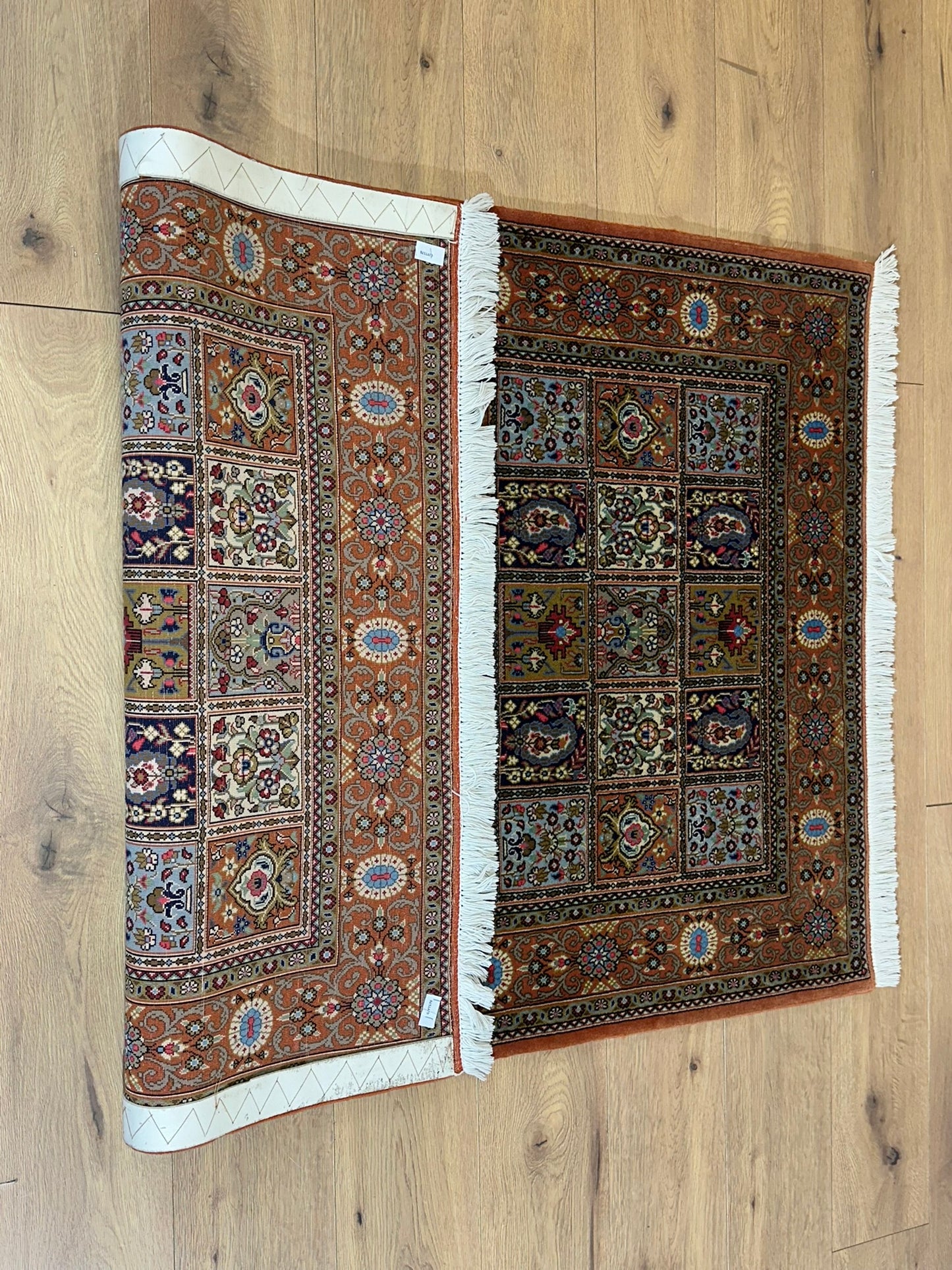 Orientteppich handgeknüpft Ghom Felder Korkwolle 155x110 cm