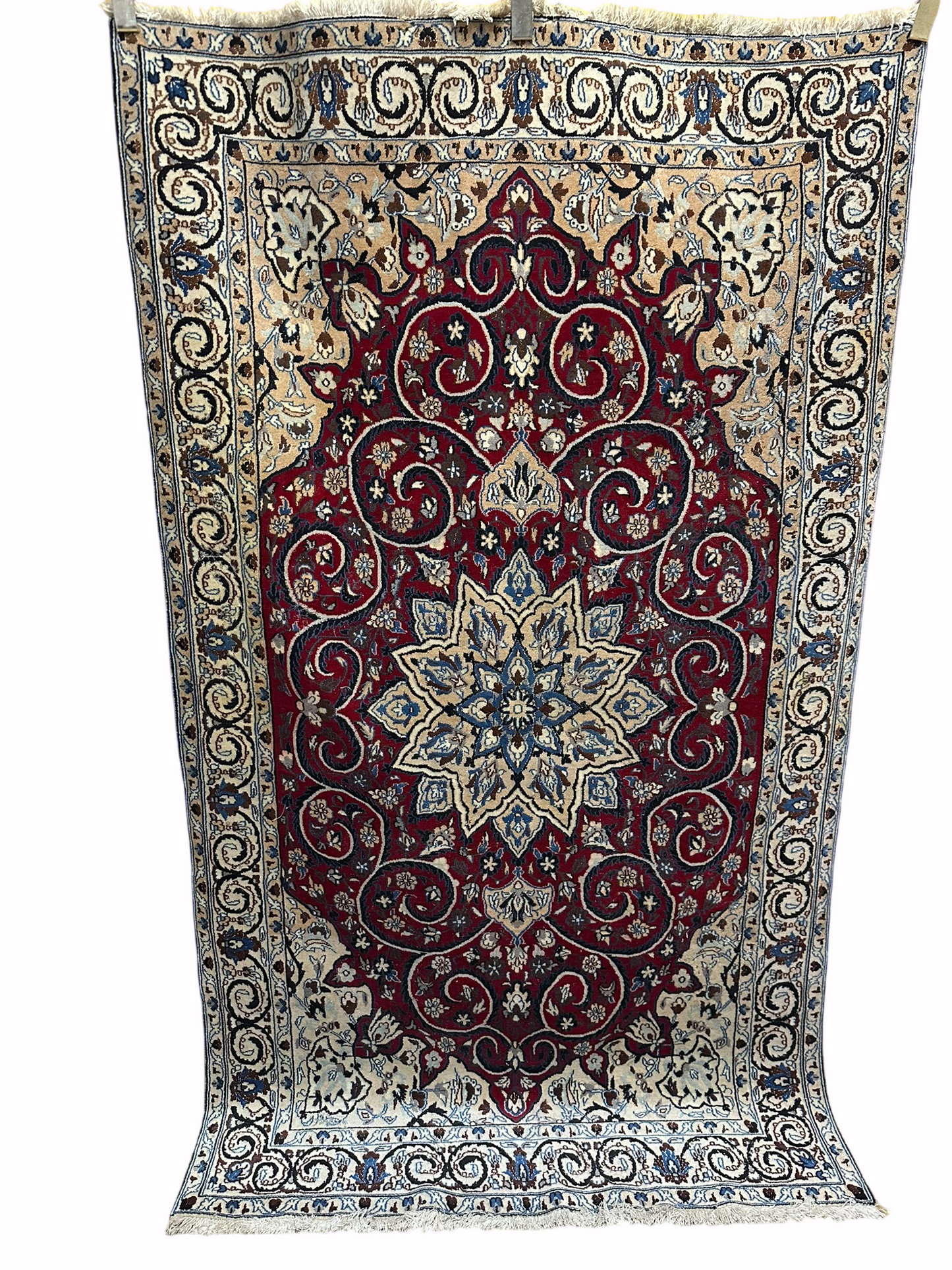 Orientteppich handgeknüpft Nain 220x127 cm mit Seide
