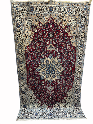 Orientteppich handgeknüpft Nain 220x127 cm mit Seide