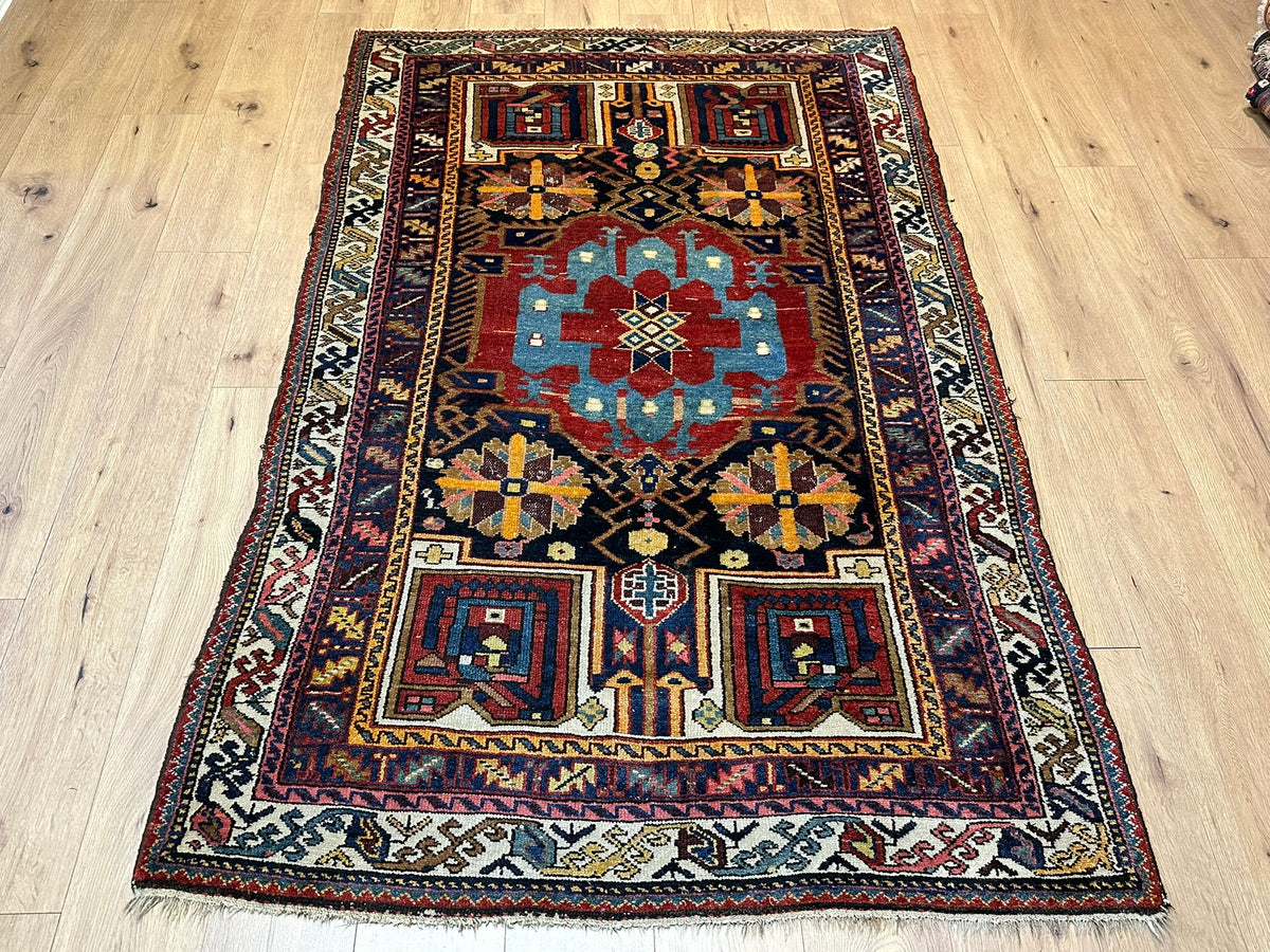 Antiker Orientteppich handgeknüpft Bachtiar Wolle 215x135 cm