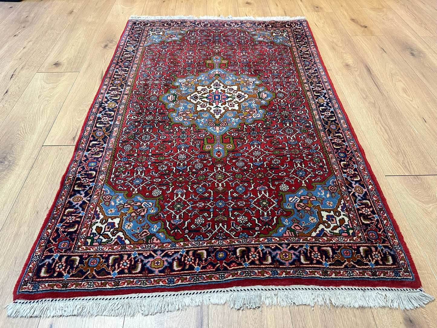 Orientteppich handgeknüpft Bidjar 155x100 cm Medaillon sehr gut