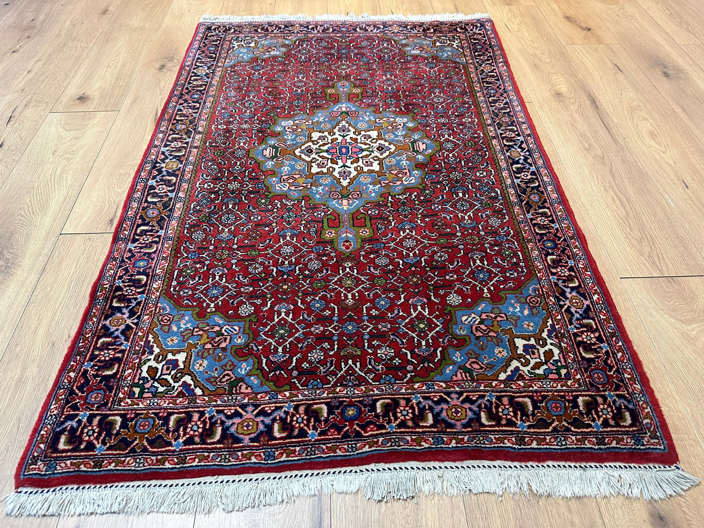 Orientteppich handgeknüpft Bidjar 155x100 cm Medaillon sehr gut