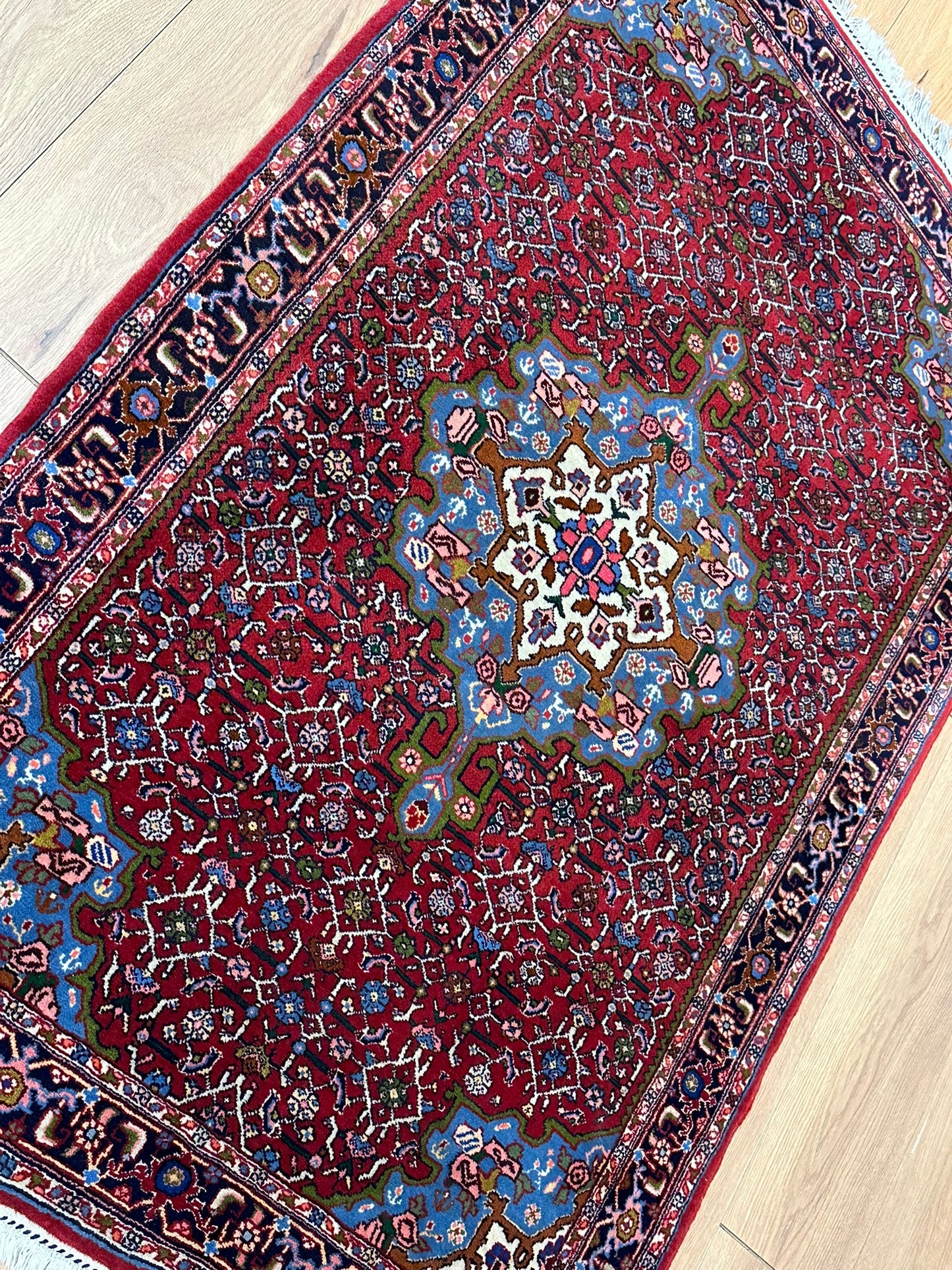 Orientteppich handgeknüpft Bidjar 155x100 cm Medaillon sehr gut