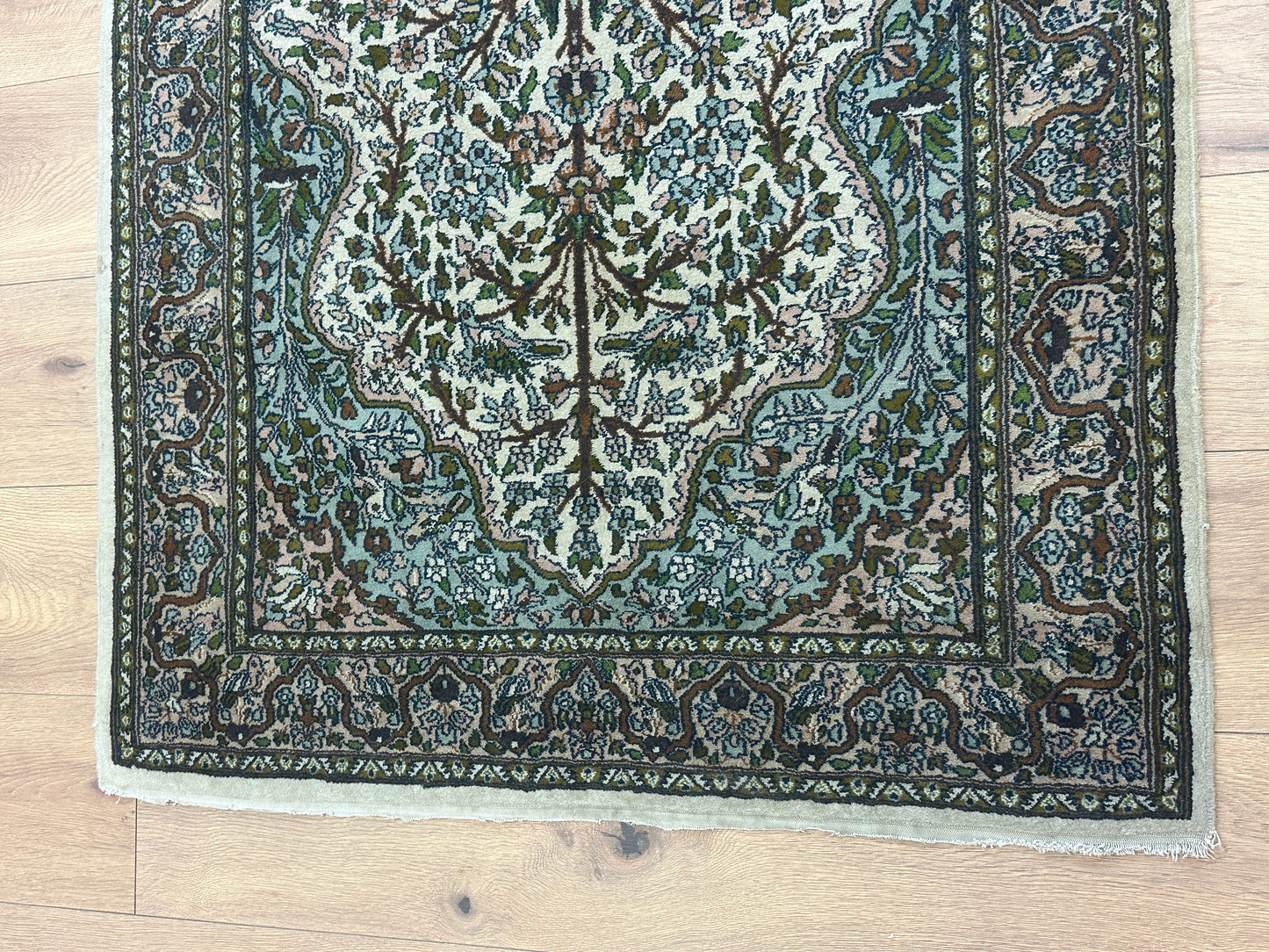 Handgeknüpfter Orientteppich - Kaschmir Ghom Lebensbaum 150x95 cm