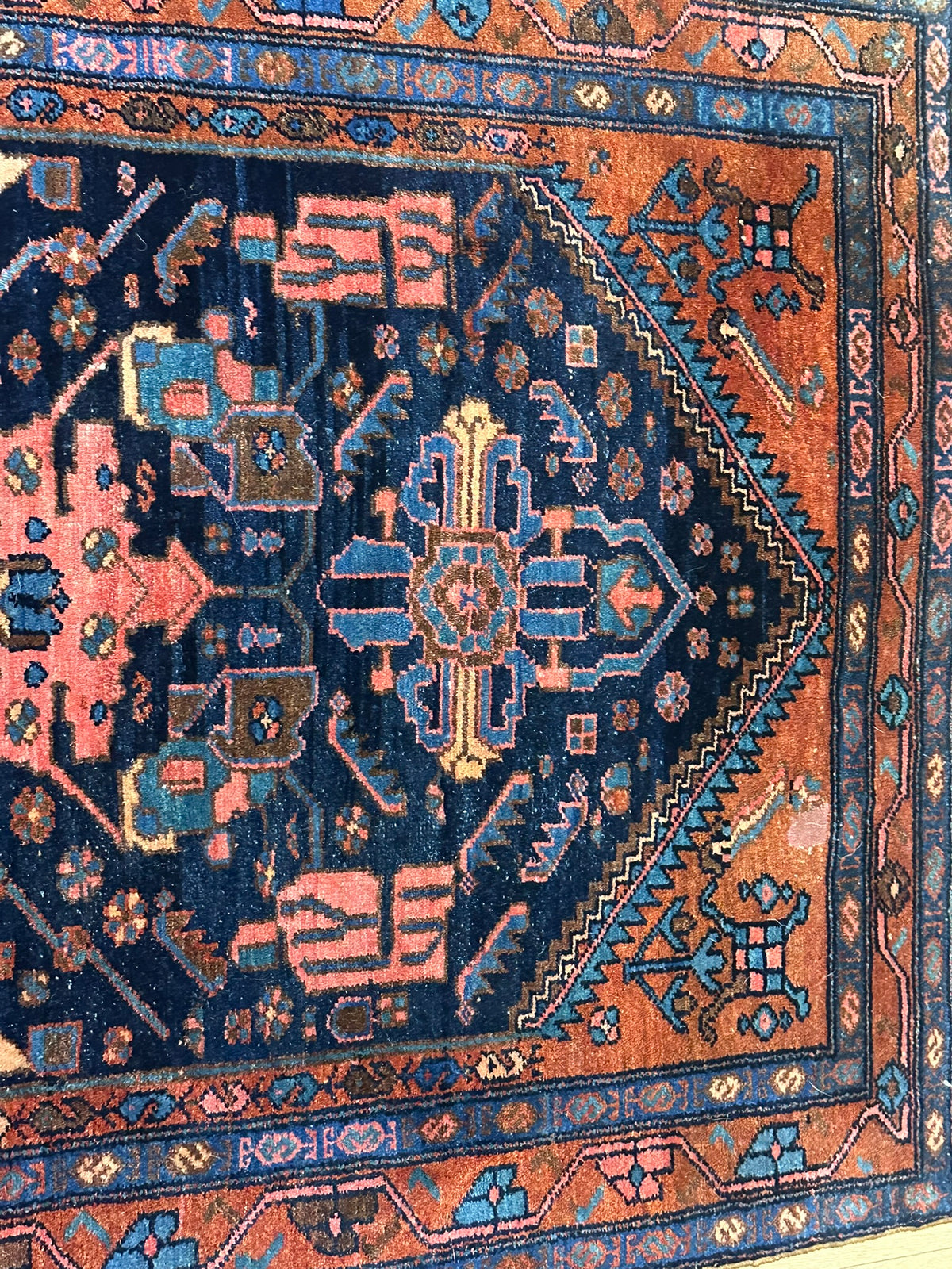 Antiker Orientteppich handgeknüpft Malayer 185x110 cm