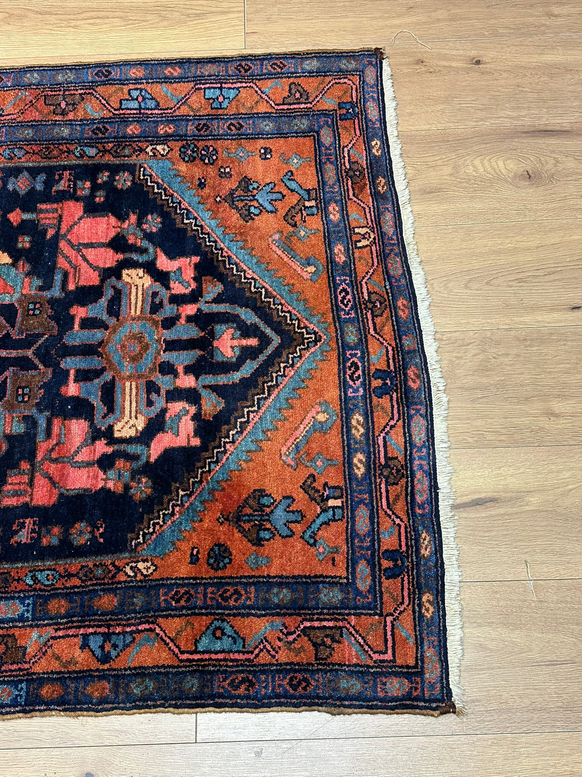 Antiker Orientteppich handgeknüpft Malayer 185x110 cm