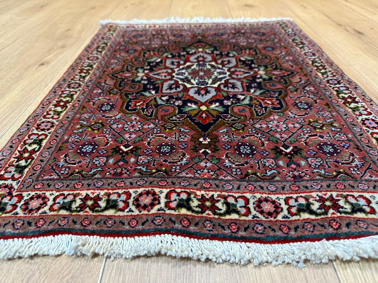 Orientteppich handgeknüpft Bidjar 67x52 cm Medallion