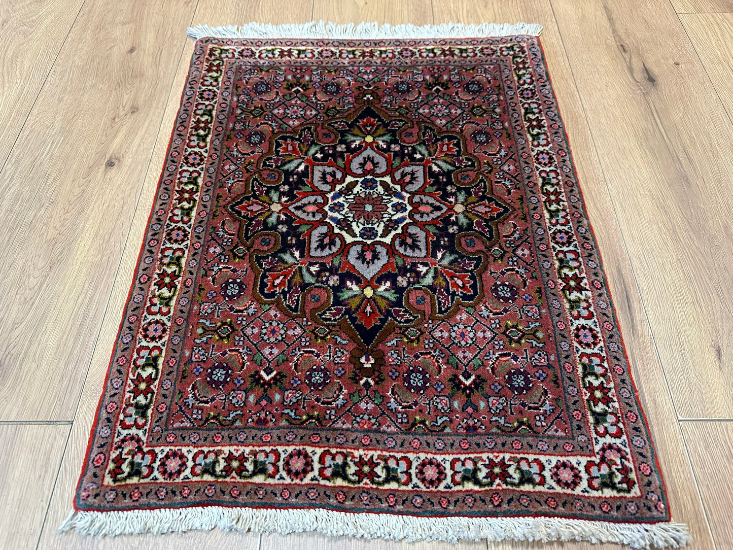 Orientteppich handgeknüpft Bidjar 67x52 cm Medallion