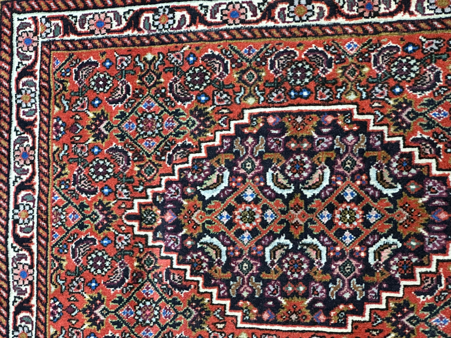 Orientteppich handgeknüpft Bidjar 70x50 cm Medallion