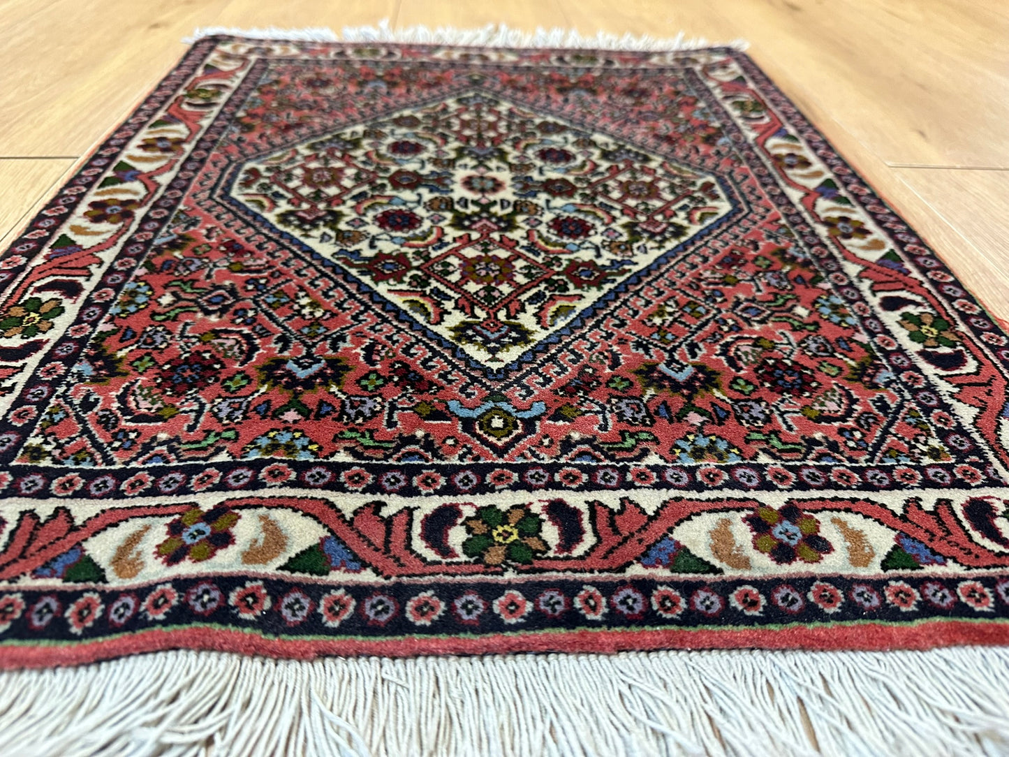Orientteppich handgeknüpft Bidjar 64x52 cm Medallion
