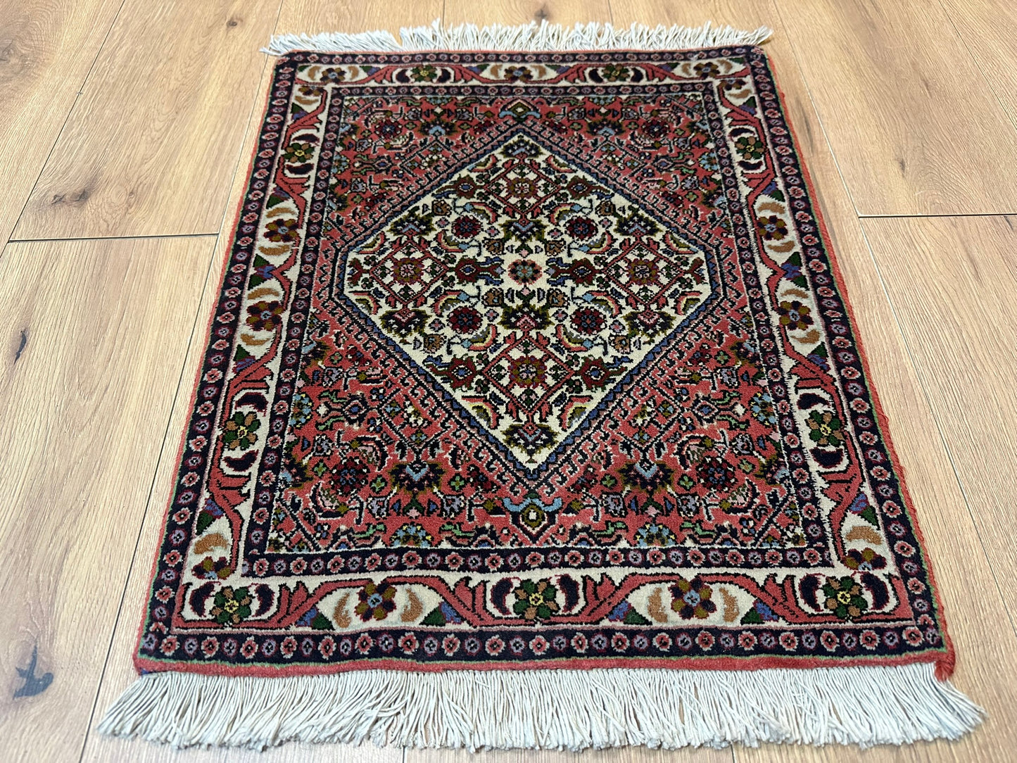 Orientteppich handgeknüpft Bidjar 64x52 cm Medallion