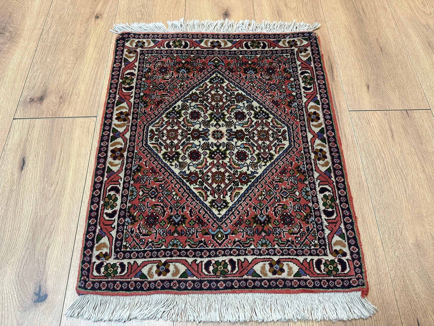 Orientteppich handgeknüpft Bidjar 64x52 cm Medallion